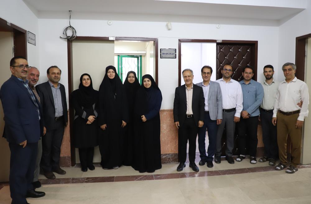 دیدار صمیمانه رییس دانشگاه با کارکنان به مناسبت روز کارمند